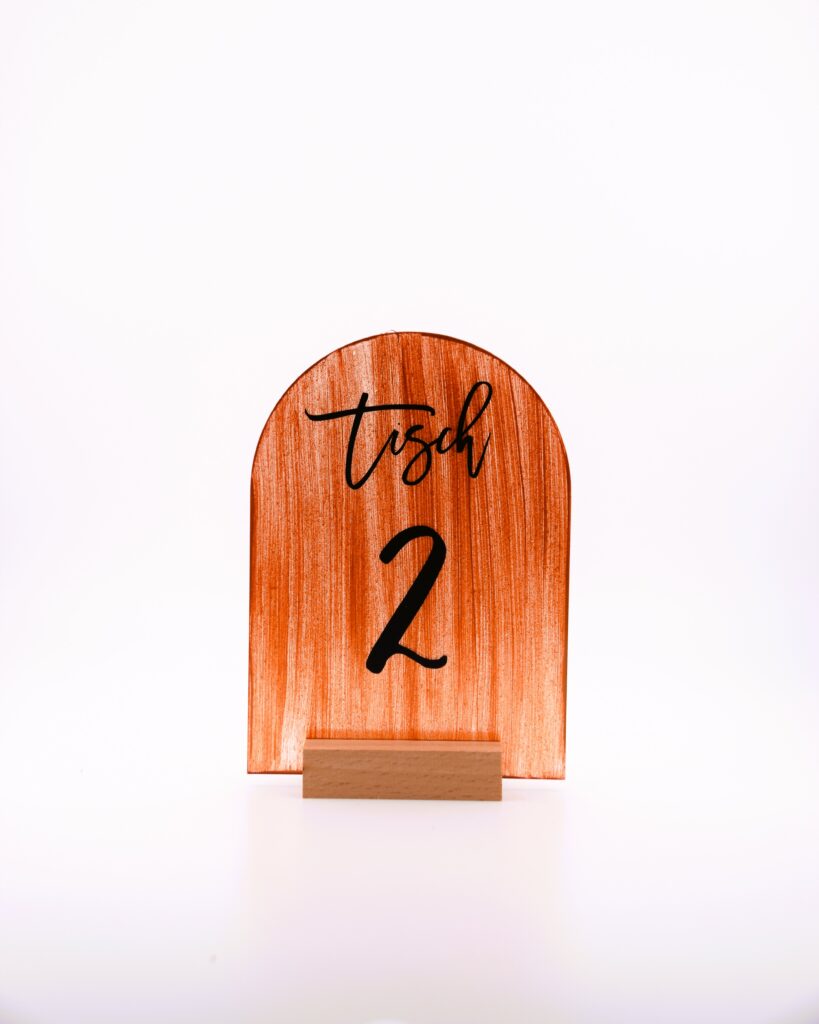 Tischnummern-Menuhalter-Kupfer-Holz-Tischnummer-Acrylscheibe-kupfer-Dekorationsverleih
