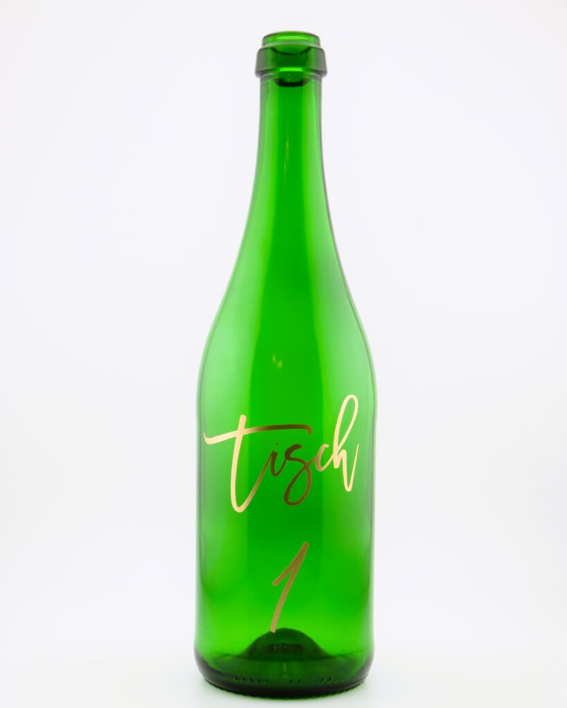 Tischnummern-grün-Flasche-Dekorationsverleih