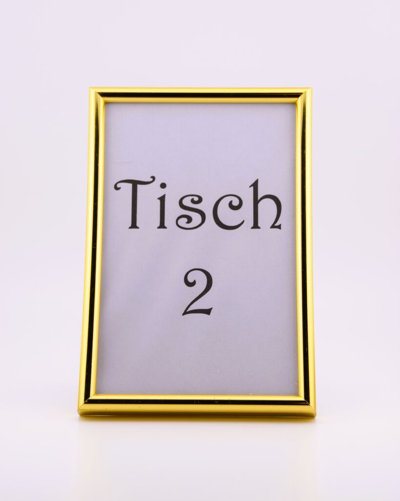 Bilderrahmen-gold-Tischnummern-Menuhalter-Dekorationsverleih-Hannover