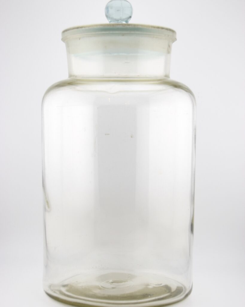 Glasgefäß-groß-mit-Deckel-transparent-klar-Dekorationsverleih-Hannover
