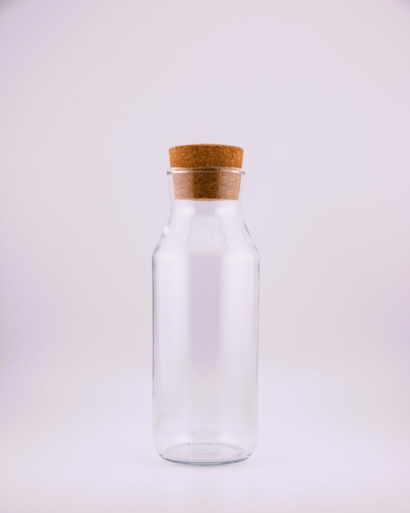 Flasche-transparent-Glasgefäß-als-Vase-Dekorationsverleih-Hannover