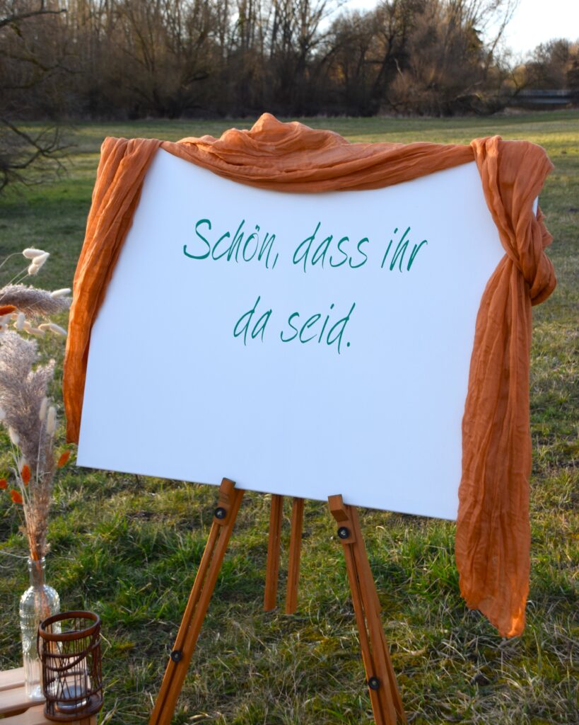 Leinwand-"Schön,-dass-ihr-da-seid"-Schild-Dekorationsverleih-Hannover