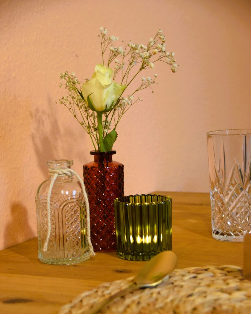 Glasflasche-Vase-tranparent-rot-Dekorationsverleih-Hannover